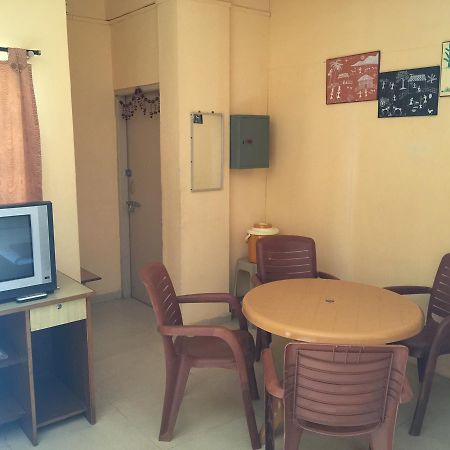 Mtdc Approved Mohiniraj Guest House Nashik Zewnętrze zdjęcie