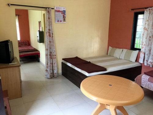 Mtdc Approved Mohiniraj Guest House Nashik Zewnętrze zdjęcie